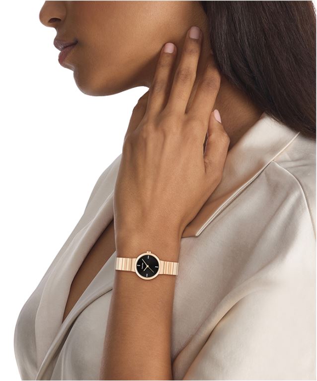 Timeless Rose Gold Elegance with Black Dial Contrast