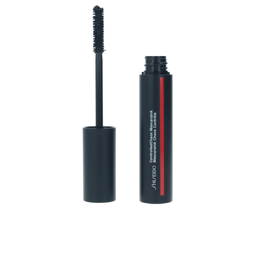 Black volumising mascara tube and concave-tip brush, 11.5 ml