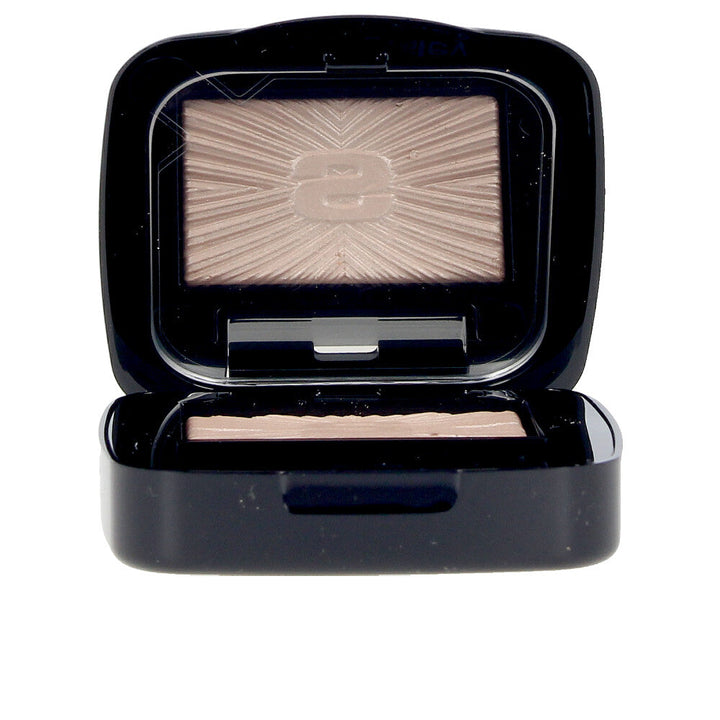 Compact powder single eye shadow in silky cream, 1.5 g, satin finish
