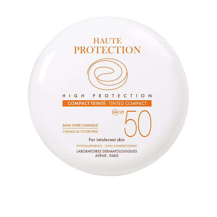 Compact cream foundation in gold case, SPF50, 10 g, sponge included
