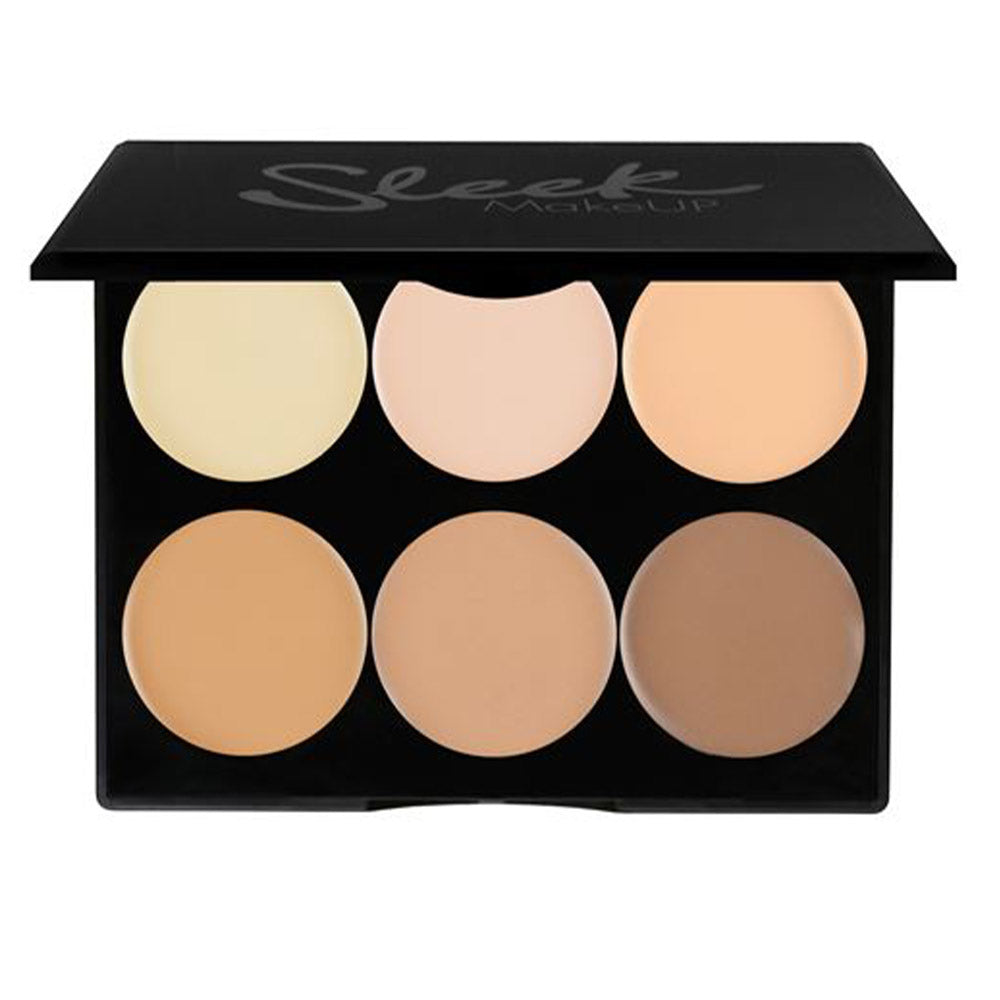 Compact cream contour palette with two highlighters and four contour shades, light shade displayed