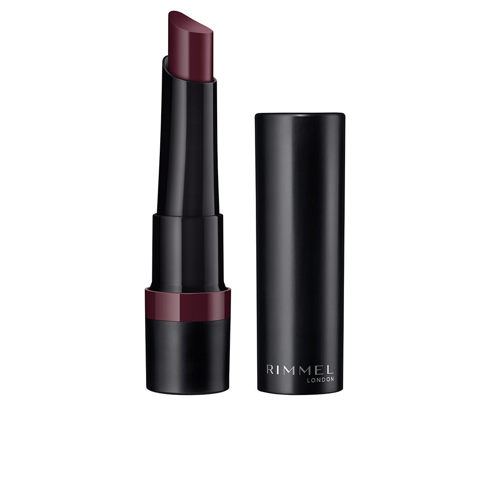 Matte deep-red lipstick with tear-shaped applicator, 2.3 g compact tube