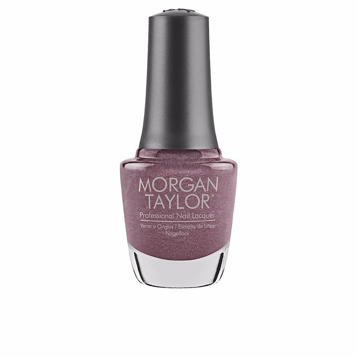 15 ml mauve cream nail lacquer in clear glass bottle with ergonomic cap