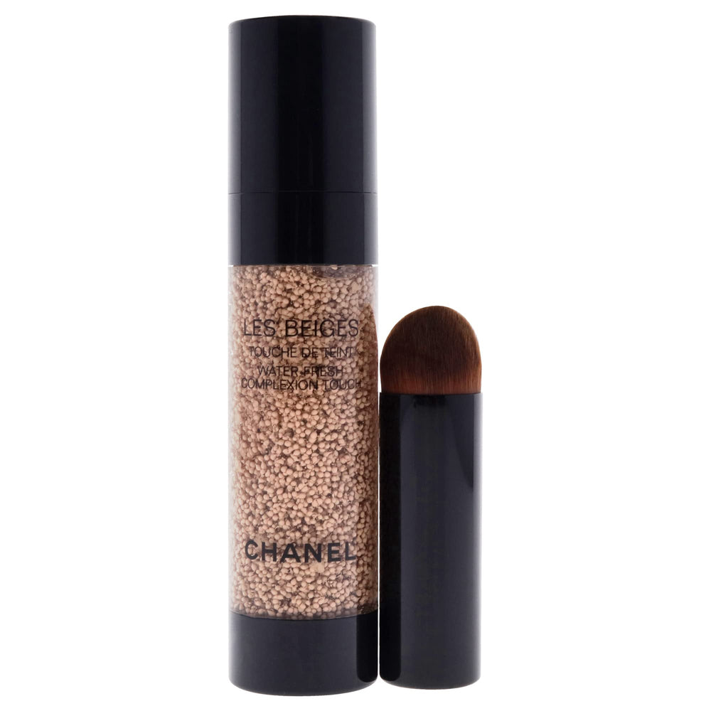 20 ml liquid tinted touch in shade B10 with sponge applicator, dewy finish