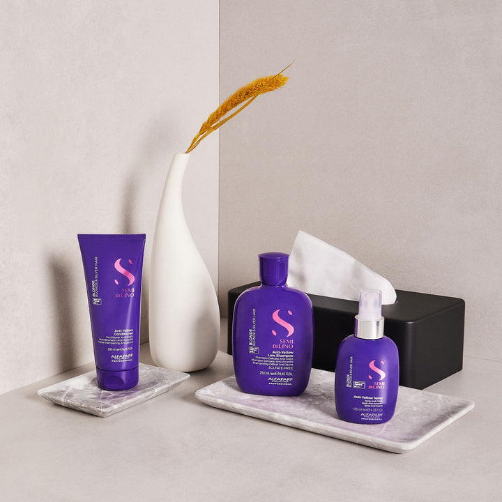 250 ml bottle of violet‑toning sulfate‑reduced shampoo for blonde and silver hair