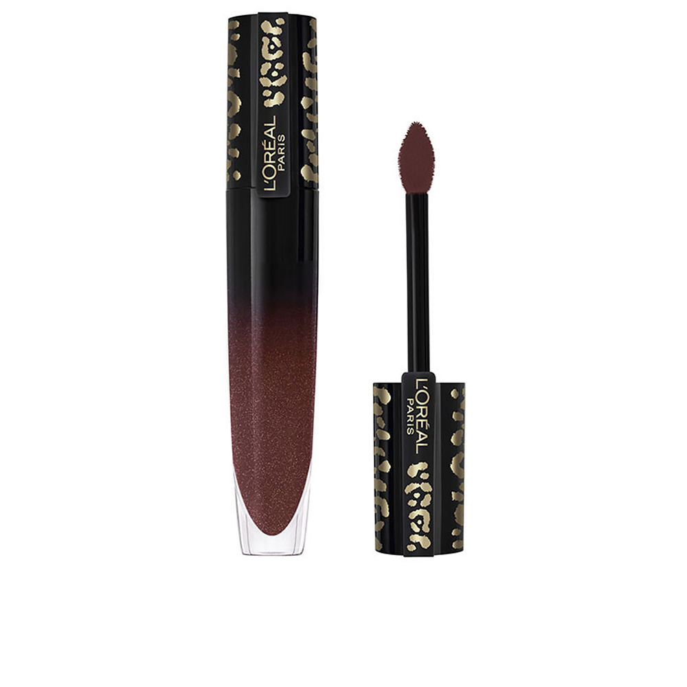 7 ml liquid matte lipstick in warm neutral shade with angled applicator