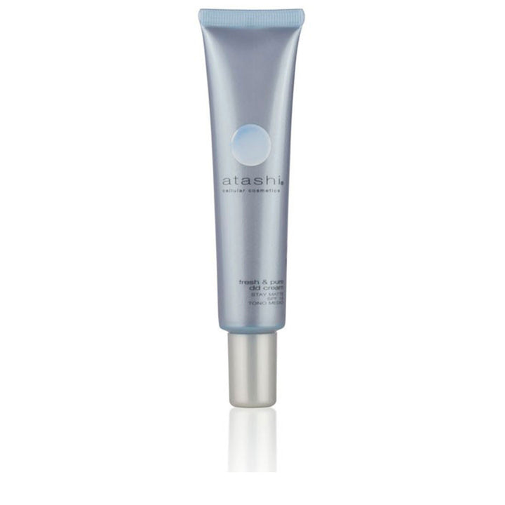 40 ml tube of light-coverage mattifying DD cream for Women, beige cream texture