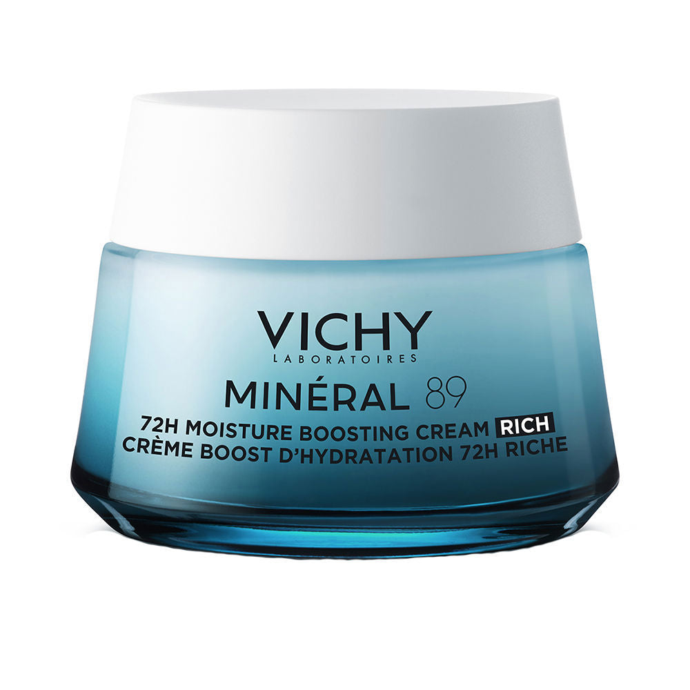 50 ml jar of hydrating cream with soft ivory texture for sensitive skin