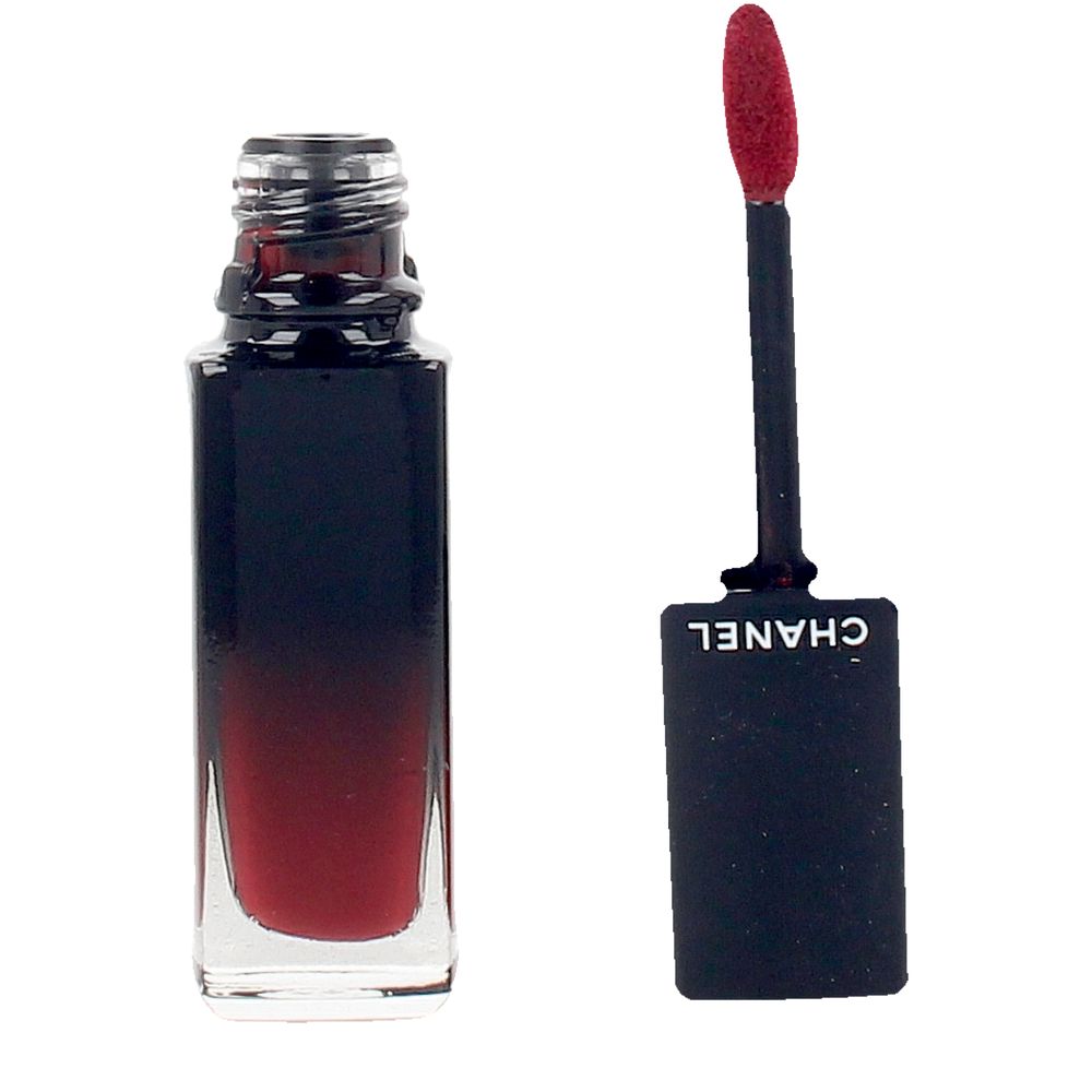 Glossy cherry-red liquid lip in slender tube, 6 ml, high-shine lacquer finish