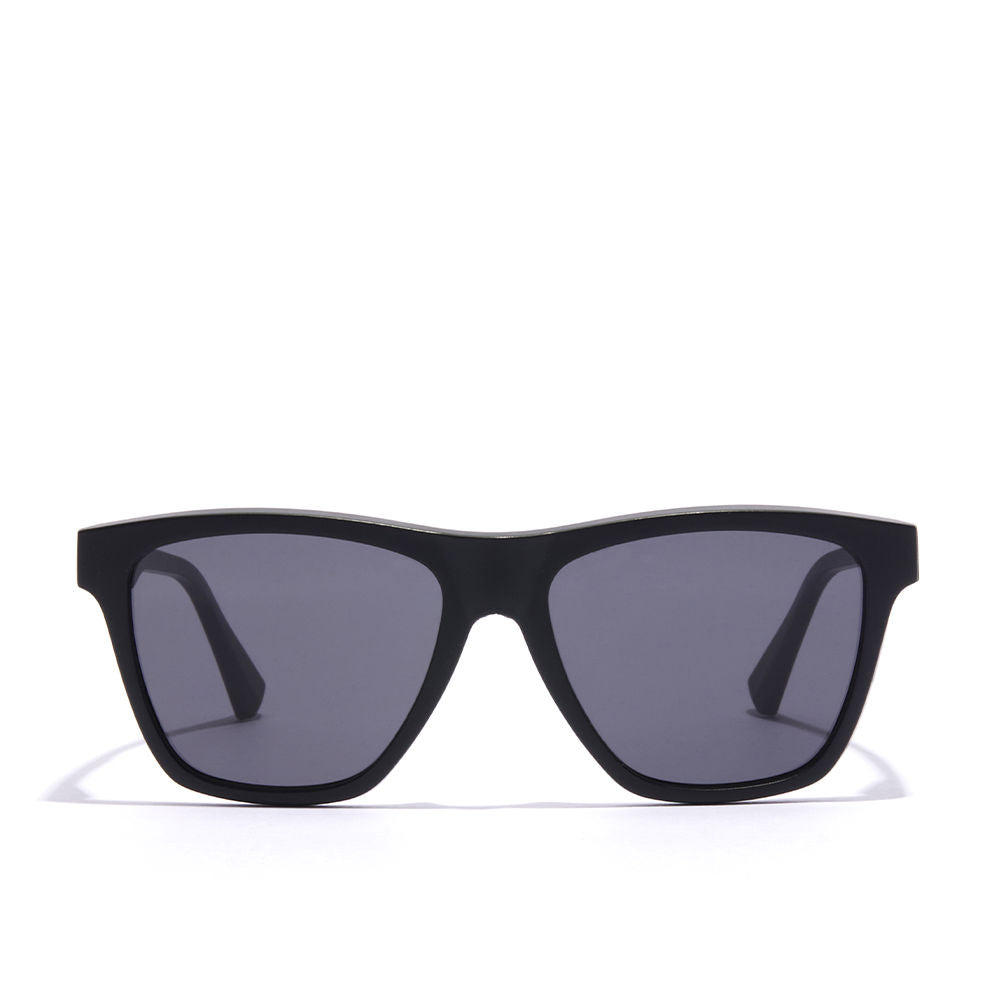Unisex square sunglasses in air matte blue with polarised lenses